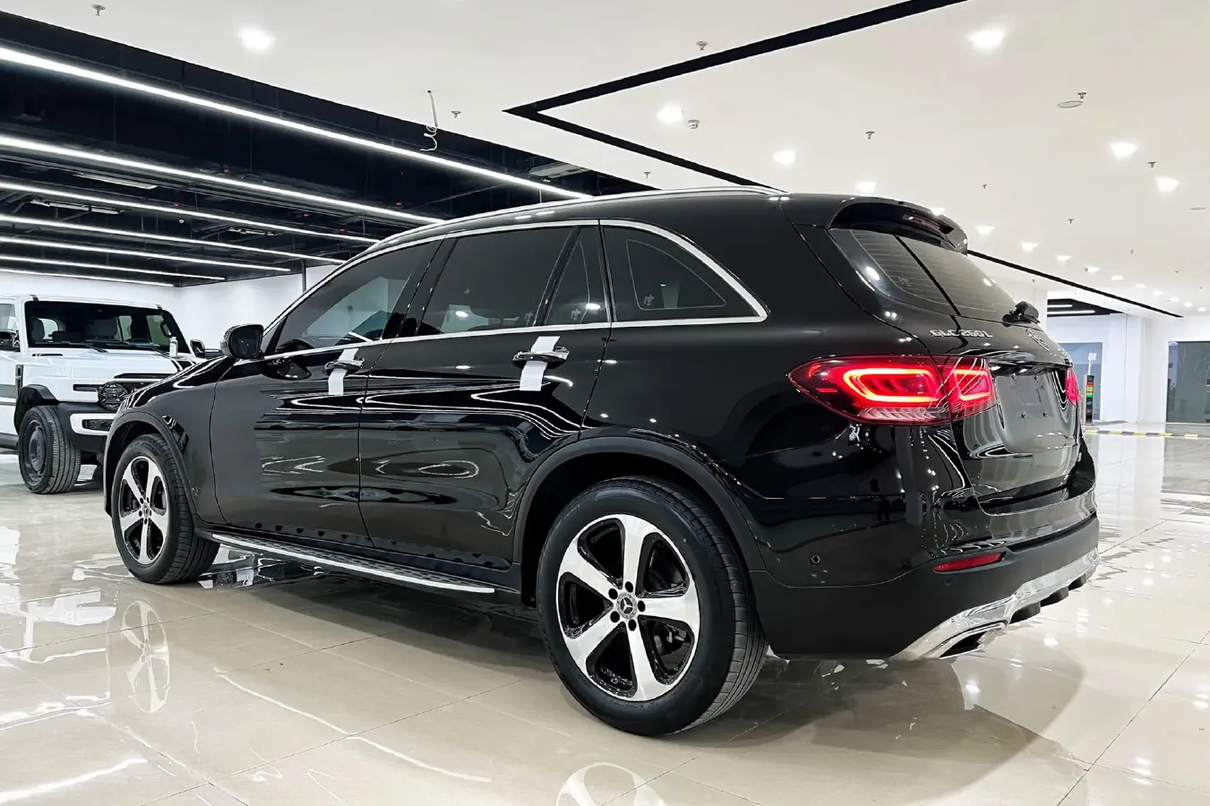 2022 Mercedes-Benz GLC Class 2.0T 197HP L4 9AT,autocango,china used car exporter,china ev exporter,chinese used car exporter,chinese used ev exporter