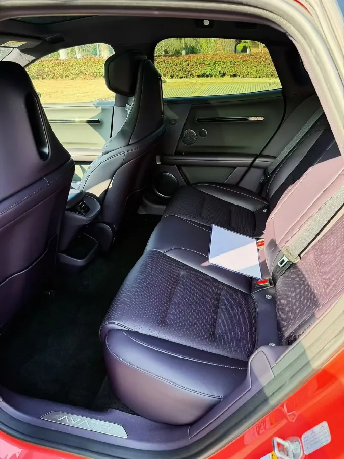 2025 Avatr 06 BEV,autocango,china used car exporter,china ev exporter,chinese used car exporter,chinese used ev exporter