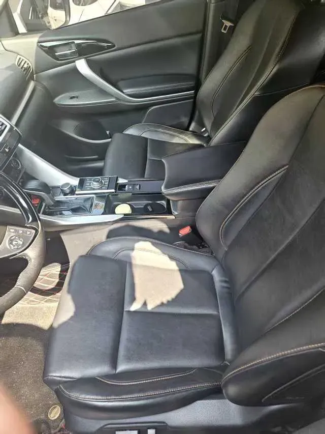 2021 Mitsubishi Eclipse Cross 1.5T 170HP L4 CVT,autocango,china used car exporter,china ev exporter,chinese used car exporter,chinese used ev exporter