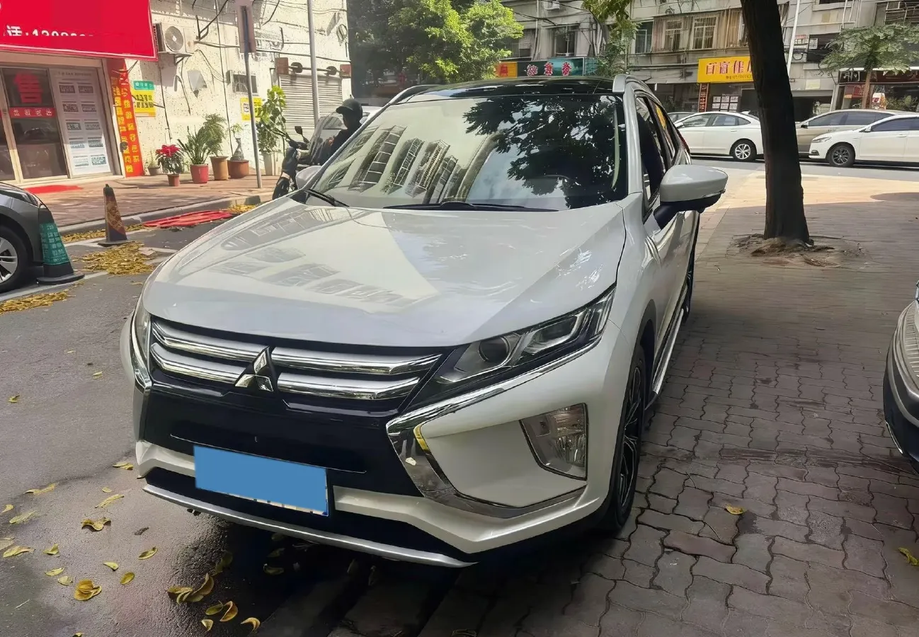 2021 Mitsubishi Eclipse Cross 1.5T 170HP L4 CVT,autocango,china used car exporter,china ev exporter,chinese used car exporter,chinese used ev exporter