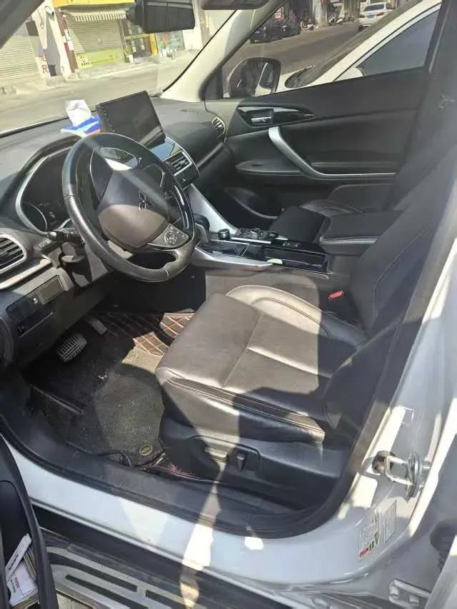 2021 Mitsubishi Eclipse Cross 1.5T 170HP L4 CVT,autocango,china used car exporter,china ev exporter,chinese used car exporter,chinese used ev exporter