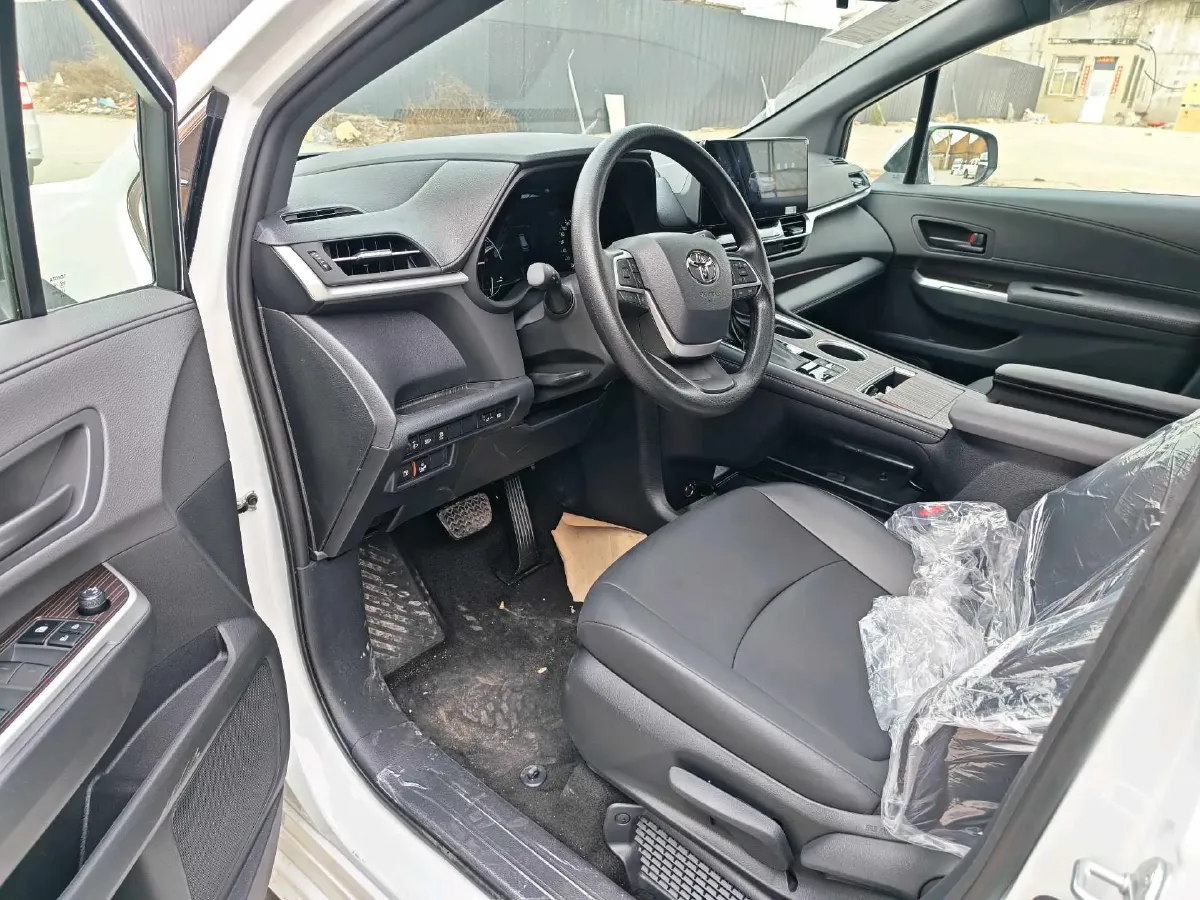 2026 Toyota Granvia 2.5L 189HP L4 E-CVT Hybrid,autocango,china used car exporter,china ev exporter,chinese used car exporter,chinese used ev exporter