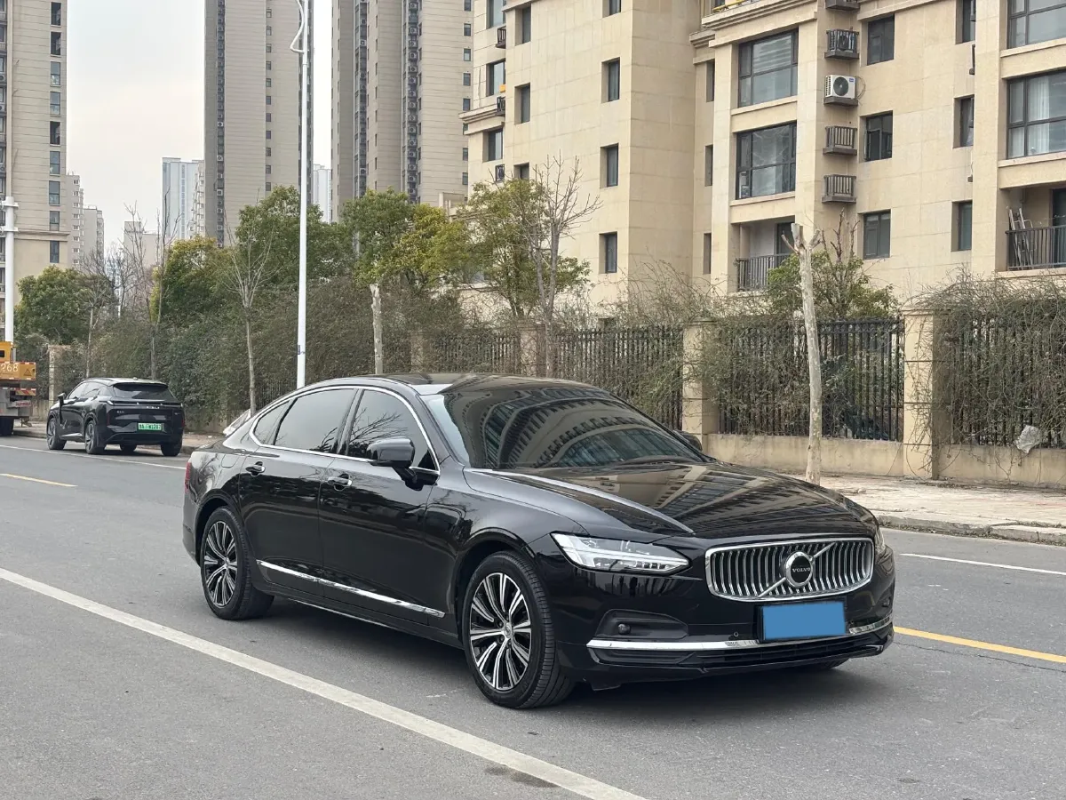 2021 Volvo S90 2.0T 250HP L4 8AT,autocango,china used car exporter,china ev exporter,chinese used car exporter,chinese used ev exporter