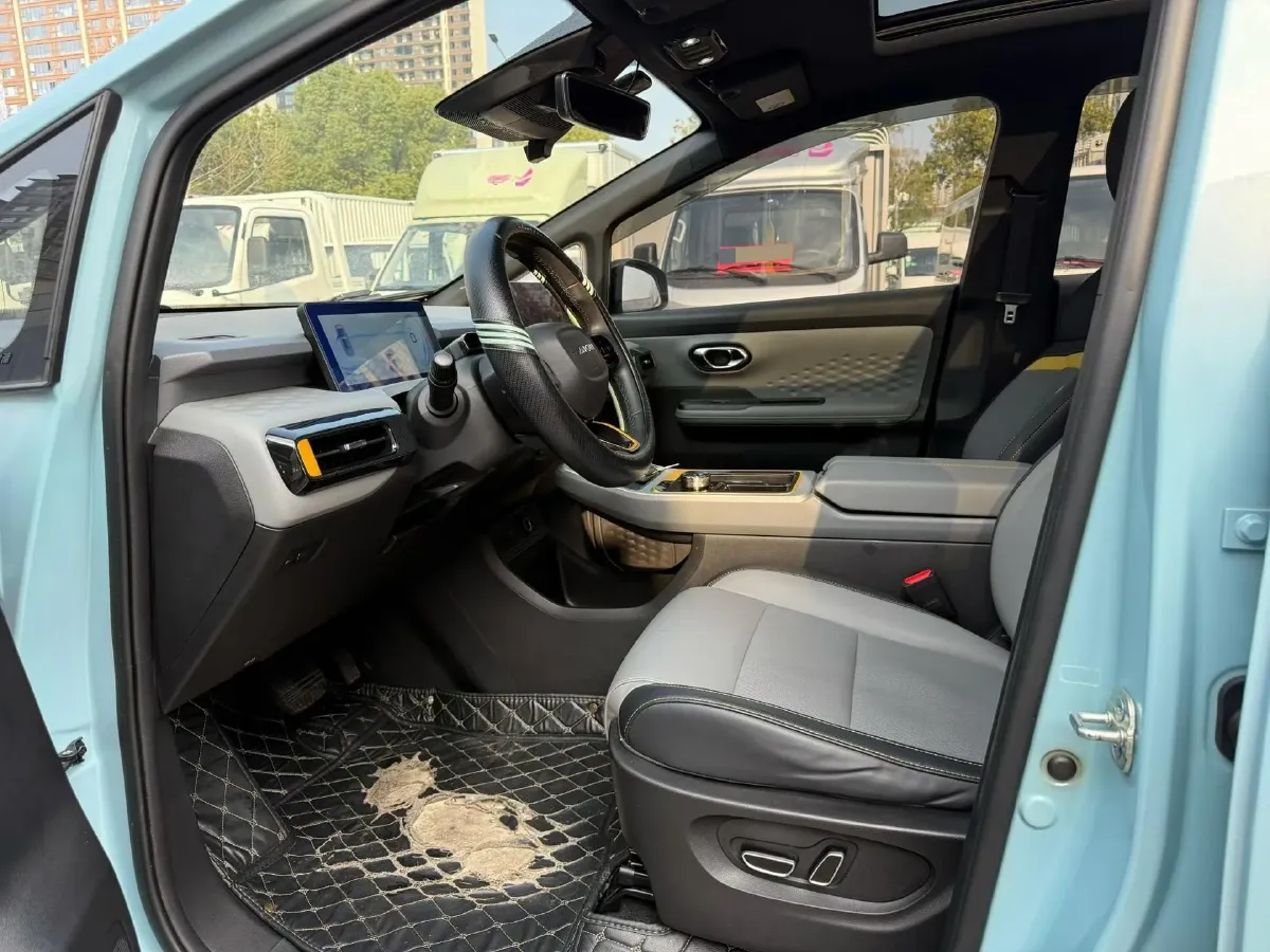 2022 Geely Okavango 1.8T 184HP L4 7DCT,autocango,china used car exporter,china ev exporter,chinese used car exporter,chinese used ev exporter