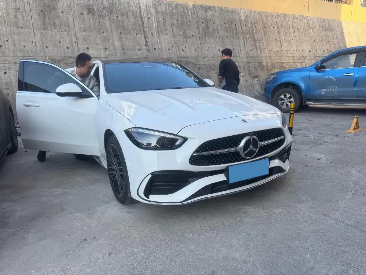 2025 Mercedes-Benz C Class 1.5T 204HP L4 9AT,autocango,china used car exporter,china ev exporter,chinese used car exporter,chinese used ev exporter