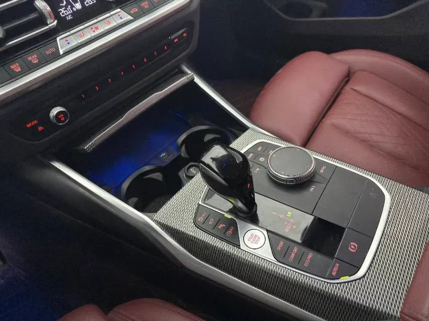 2022 BMW 3 Series 2.0T 184HP L4 8AT,autocango,china used car exporter,china ev exporter,chinese used car exporter,chinese used ev exporter