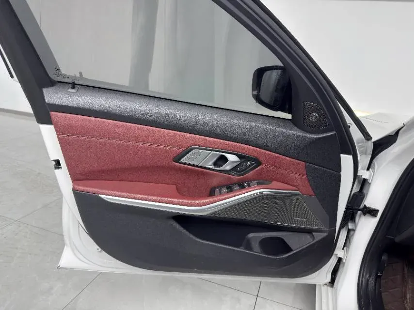 2022 BMW 3 Series 2.0T 184HP L4 8AT,autocango,china used car exporter,china ev exporter,chinese used car exporter,chinese used ev exporter