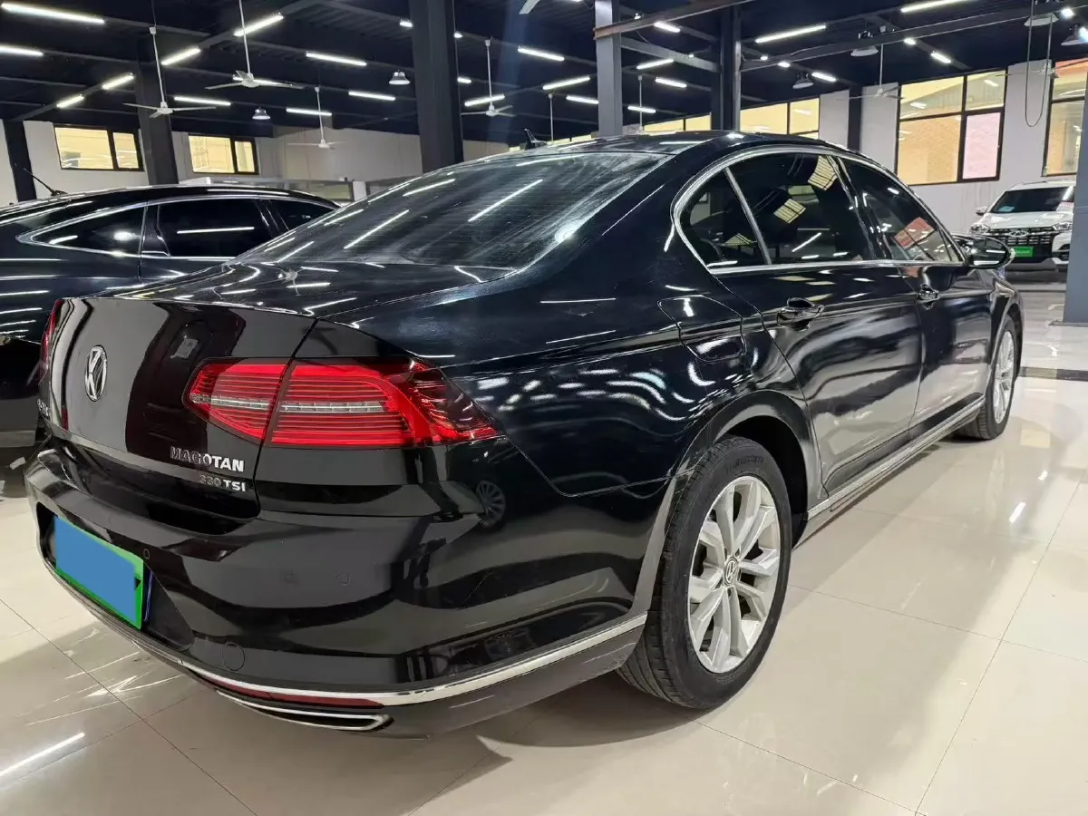 2019 Volkswagen Magotan 2.0T 186HP L4 7DCT,autocango,china used car exporter,china ev exporter,chinese used car exporter,chinese used ev exporter