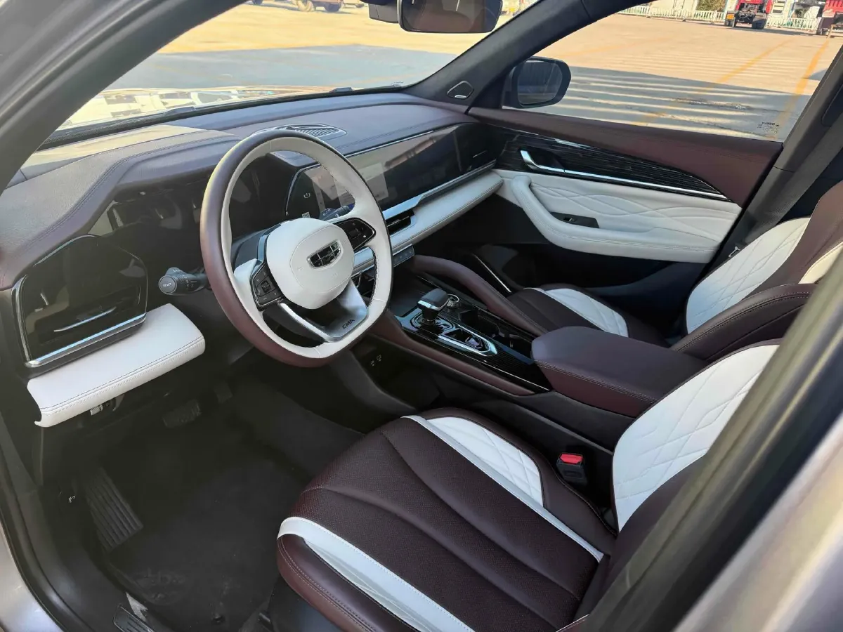 2021 Geely Monjaro 2.0T 238HP L4 8AT,autocango,china used car exporter,china ev exporter,chinese used car exporter,chinese used ev exporter