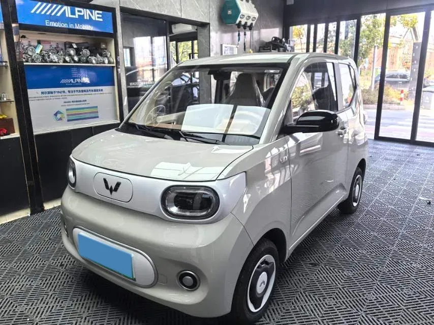 2024 WuLing HongGuang MINI EV BEV 17.3KWH,autocango,china used car exporter,china ev exporter,chinese used car exporter,chinese used ev exporter