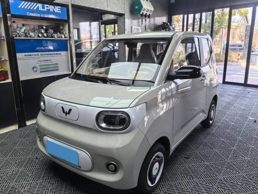 2024 WuLing HongGuang MINI EV BEV 17.3KWH,autocango,china used car exporter,china ev exporter,chinese used car exporter,chinese used ev exporter