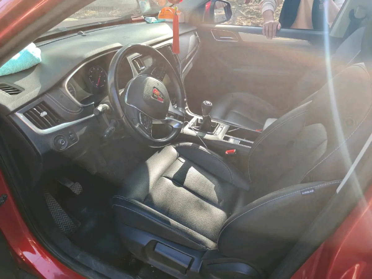 2019 Roewe i6 1.5T 169HP L4 7DCT,autocango,china used car exporter,china ev exporter,chinese used car exporter,chinese used ev exporter