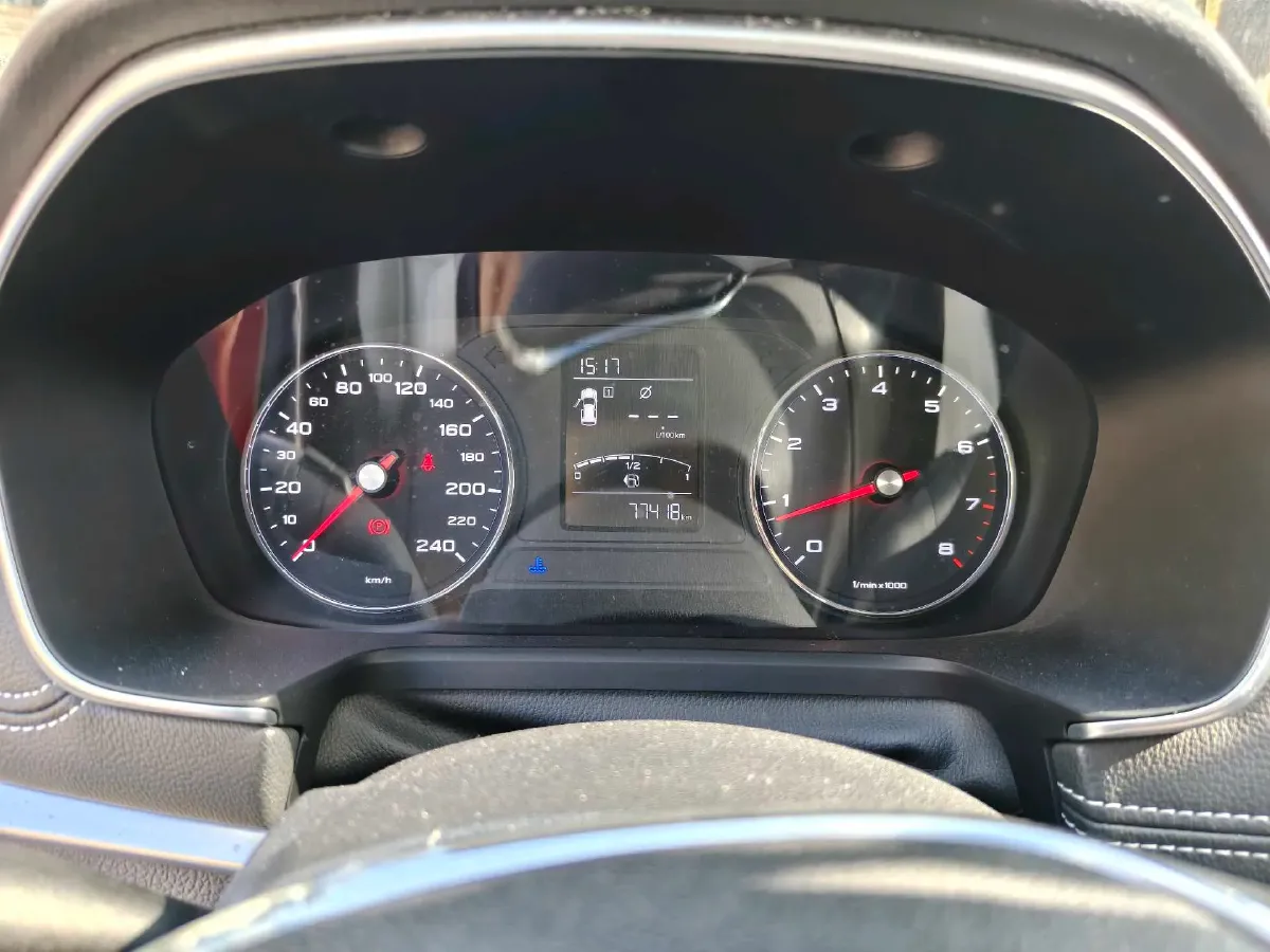 2019 Roewe i6 1.5T 169HP L4 7DCT,autocango,china used car exporter,china ev exporter,chinese used car exporter,chinese used ev exporter