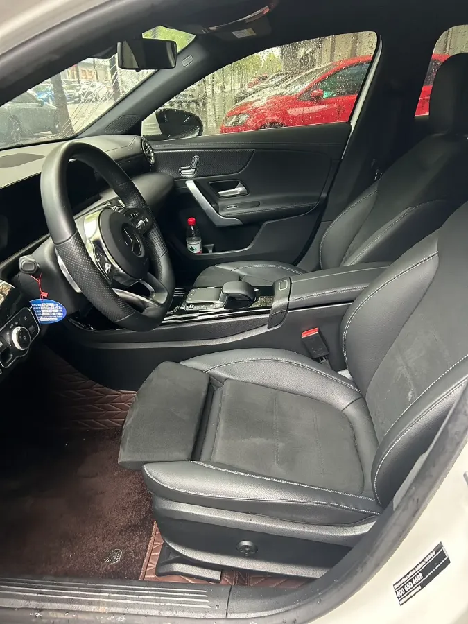 2021 Mercedes-Benz A Class 1.3T 163HP L4 7DCT,autocango,china used car exporter,china ev exporter,chinese used car exporter,chinese used ev exporter