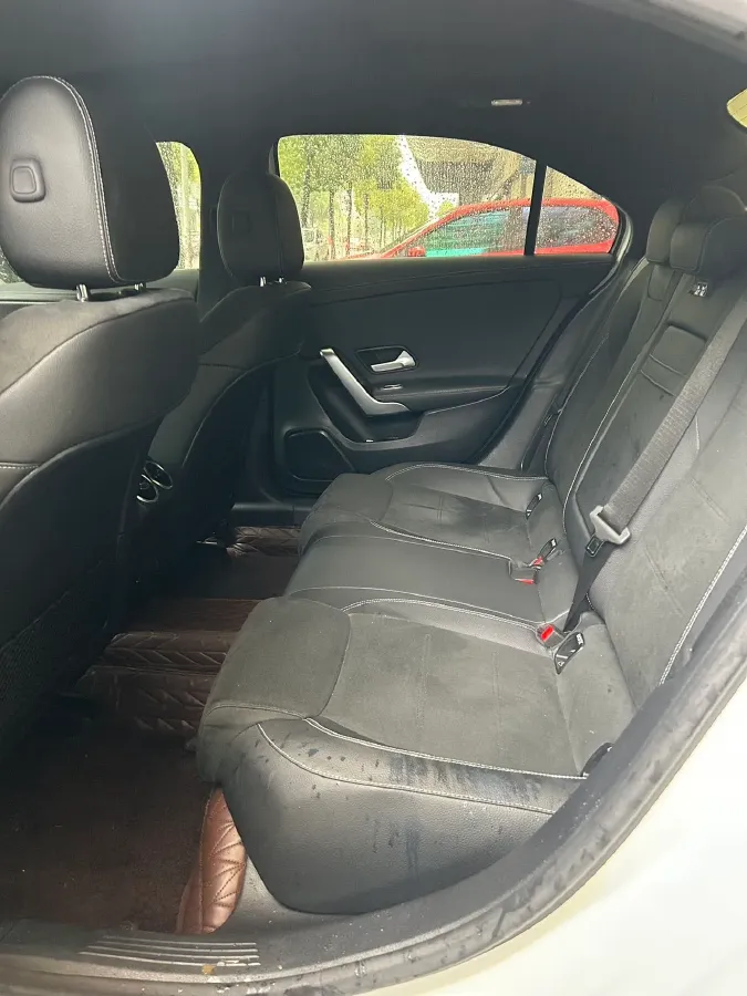 2021 Mercedes-Benz A Class 1.3T 163HP L4 7DCT,autocango,china used car exporter,china ev exporter,chinese used car exporter,chinese used ev exporter