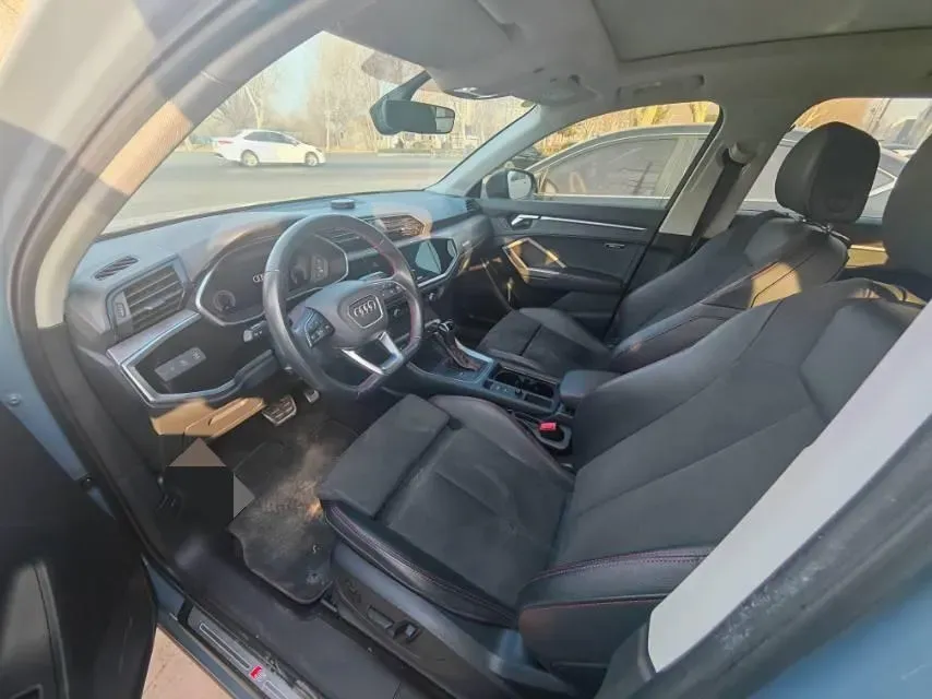 2022 Audi Q3 2.0T 186HP L4 7DCT,autocango,china used car exporter,china ev exporter,chinese used car exporter,chinese used ev exporter