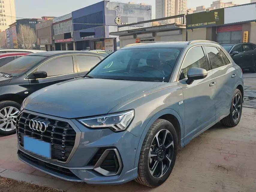 2022 Audi Q3 2.0T 186HP L4 7DCT,autocango,china used car exporter,china ev exporter,chinese used car exporter,chinese used ev exporter