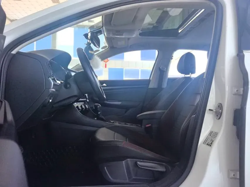 2019 Bestune T77 1.2T 143HP L4 7DCT,autocango,china used car exporter,china ev exporter,chinese used car exporter,chinese used ev exporter