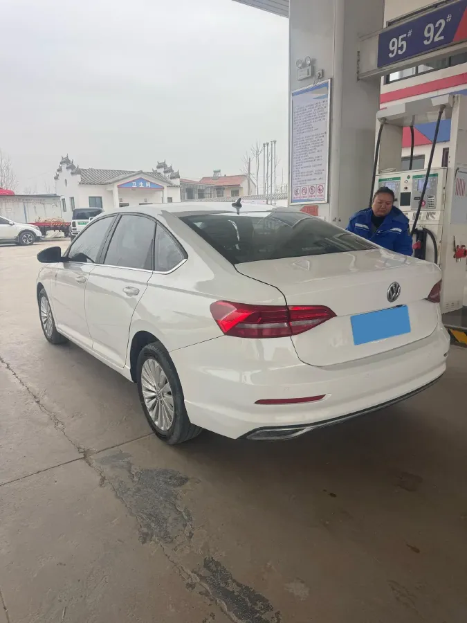 2018 Skoda Karoq 1.4T 150HP L4 7DCT,autocango,china used car exporter,china ev exporter,chinese used car exporter,chinese used ev exporter