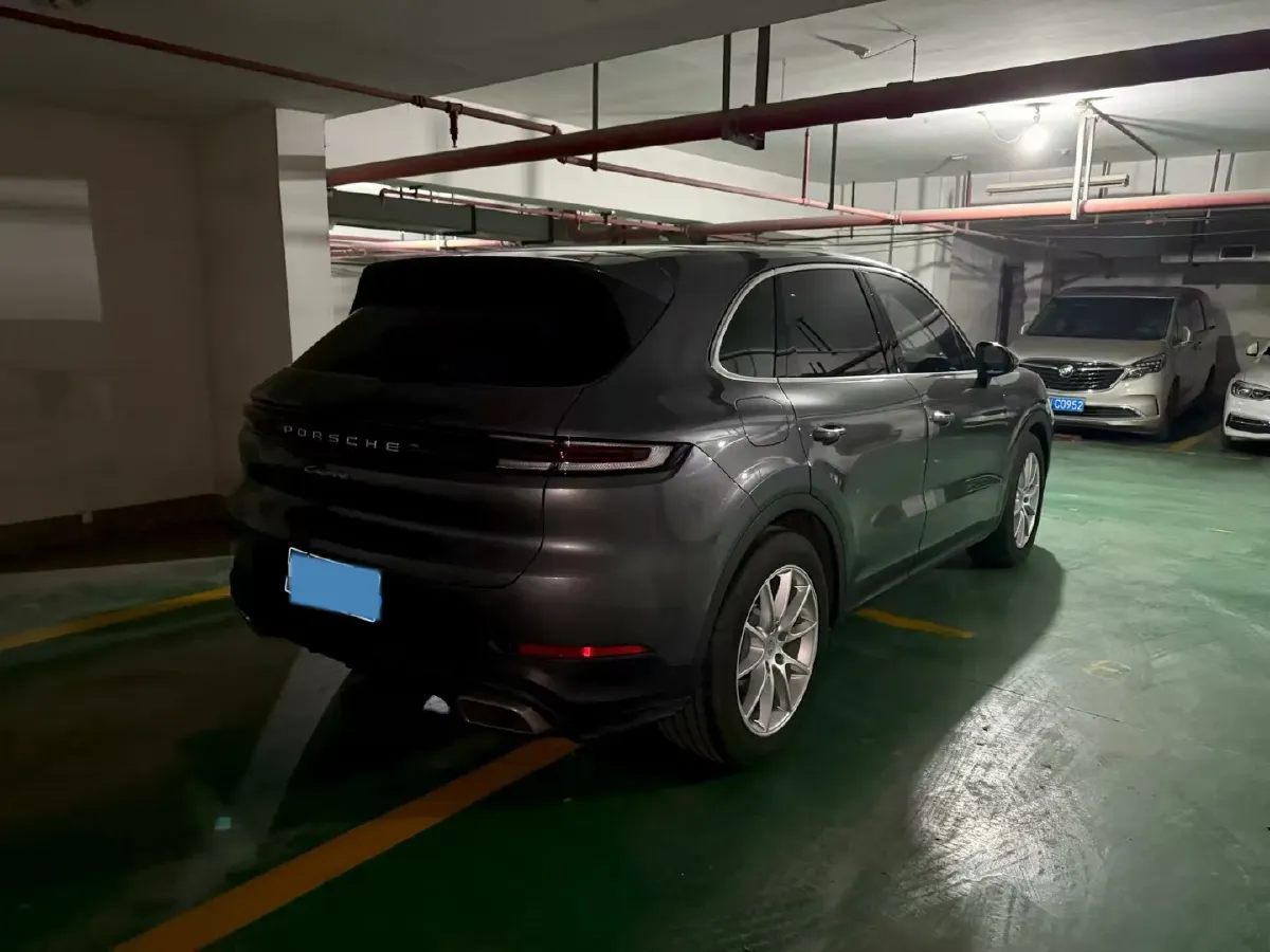 2024 Porsche Cayenne 3.0T 354HP V6 8AT,autocango,china used car exporter,china ev exporter,chinese used car exporter,chinese used ev exporter