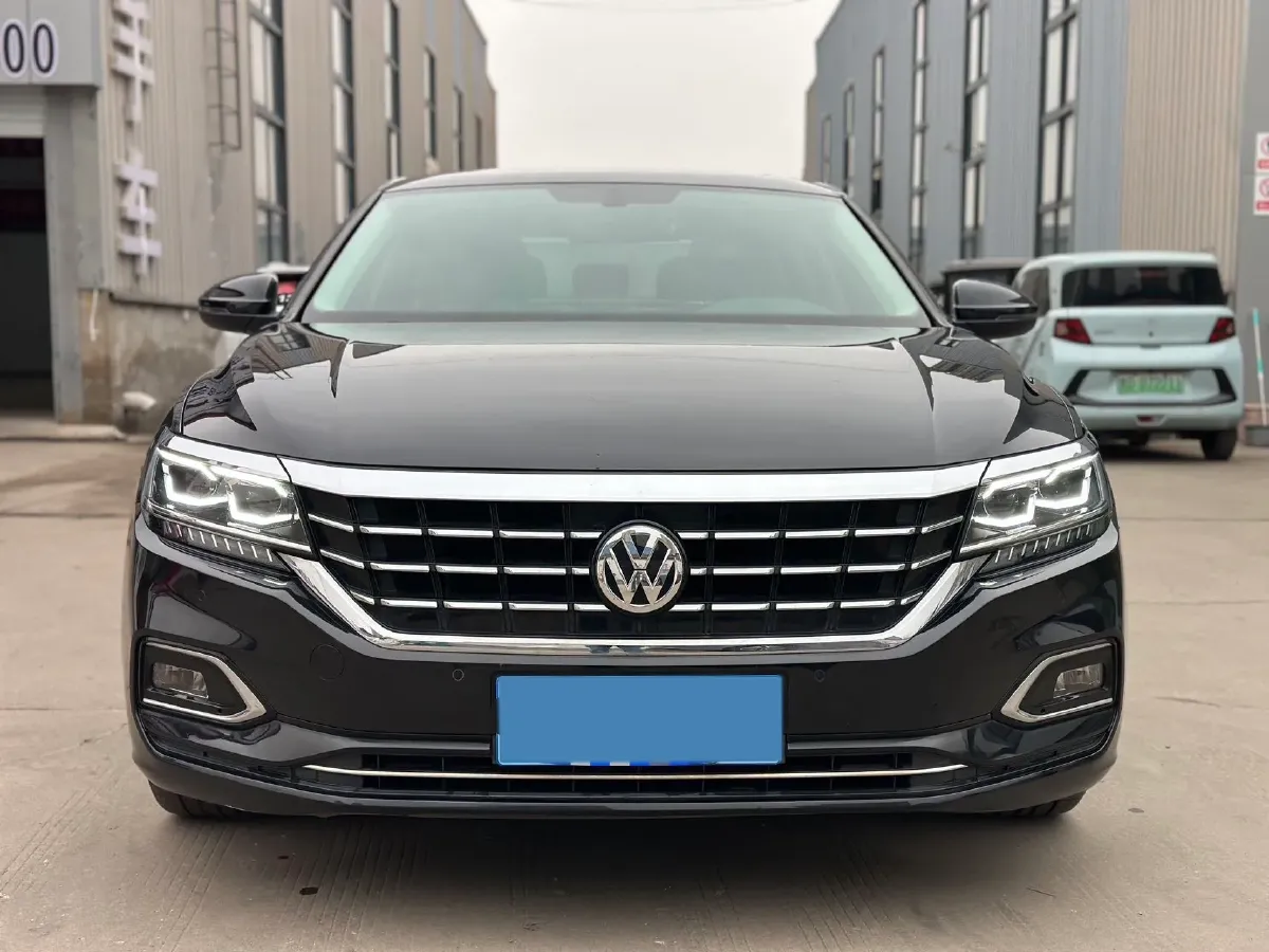 2020 Volkswagen Passat 2.0T 186HP L4 7DCT,autocango,china used car exporter,china ev exporter,chinese used car exporter,chinese used ev exporter