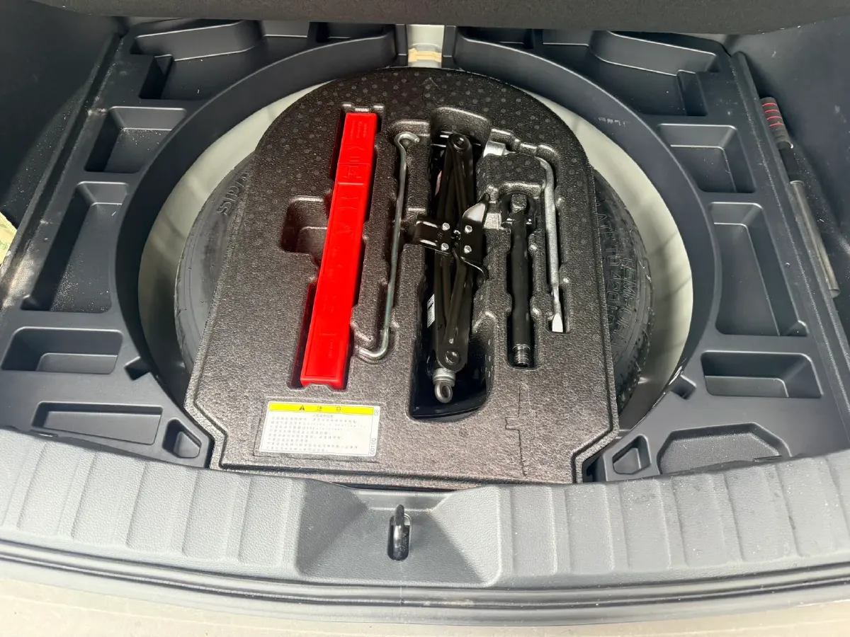 2024 Toyota Frontlander 2.0L 171HP L4 CVT,autocango,china used car exporter,china ev exporter,chinese used car exporter,chinese used ev exporter