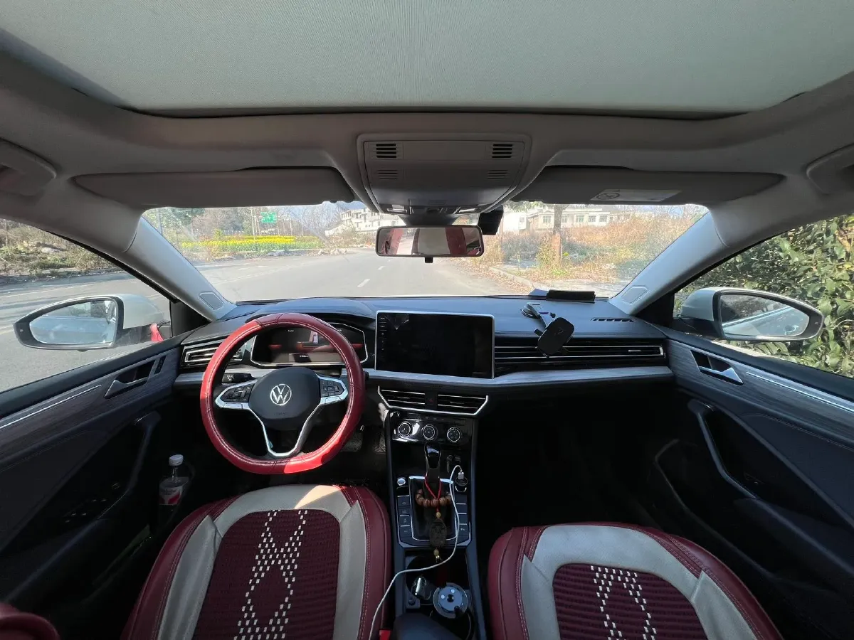 2024 Volkswagen Sagitar 1.5T 160HP L4 7DCT,autocango,china used car exporter,china ev exporter,chinese used car exporter,chinese used ev exporter