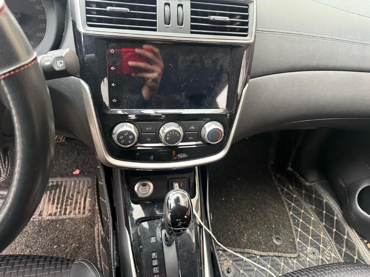 2020 Nissan Tiida 1.6L 126HP L4 CVT,autocango,china used car exporter,china ev exporter,chinese used car exporter,chinese used ev exporter