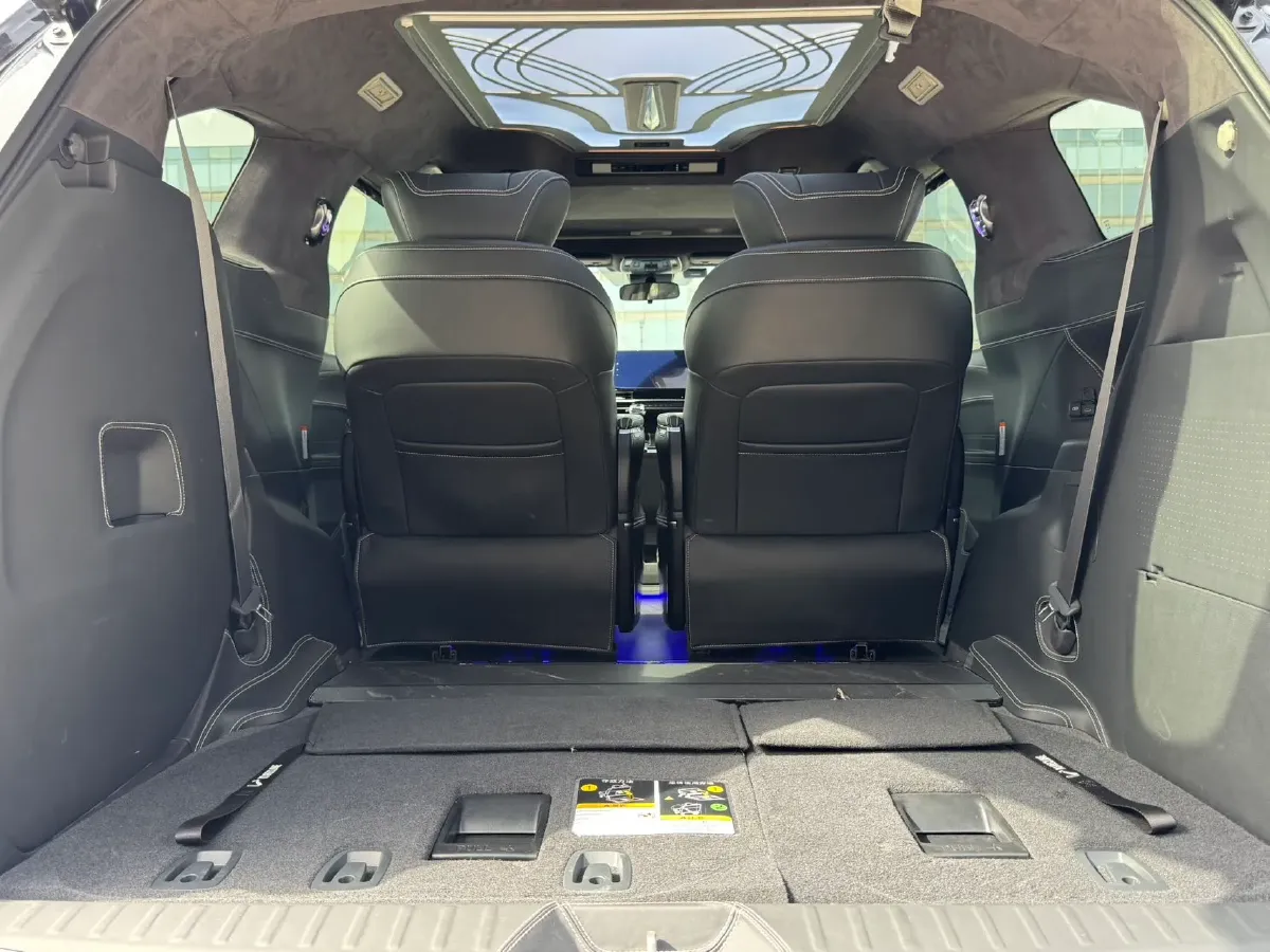 2023 Toyota Granvia 2.5L 189HP L4 E-CVT Hybrid,autocango,china used car exporter,china ev exporter,chinese used car exporter,chinese used ev exporter