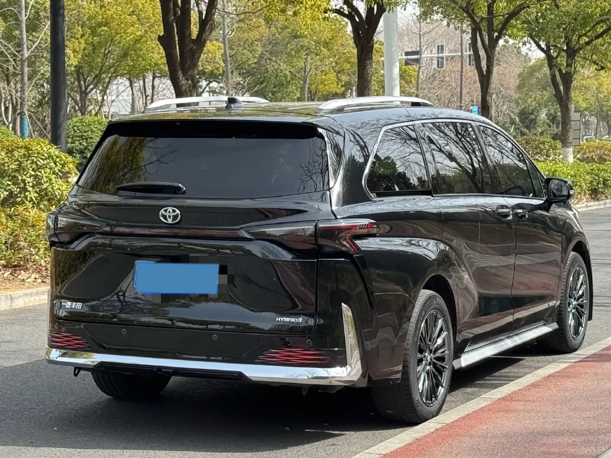 2023 Toyota Granvia 2.5L 189HP L4 E-CVT Hybrid,autocango,china used car exporter,china ev exporter,chinese used car exporter,chinese used ev exporter