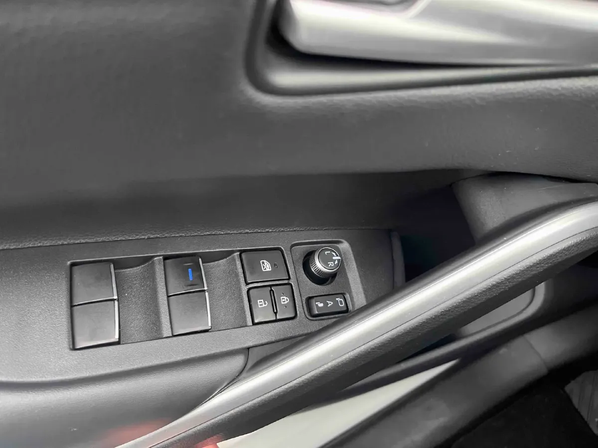 2022 Toyota Frontlander 2.0L 171HP L4 CVT,autocango,china used car exporter,china ev exporter,chinese used car exporter,chinese used ev exporter