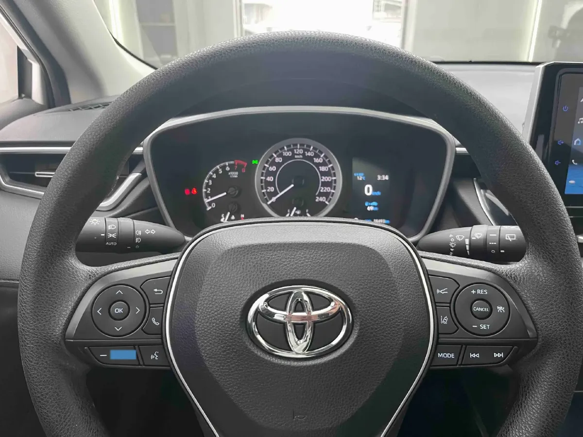 2022 Toyota Frontlander 2.0L 171HP L4 CVT,autocango,china used car exporter,china ev exporter,chinese used car exporter,chinese used ev exporter