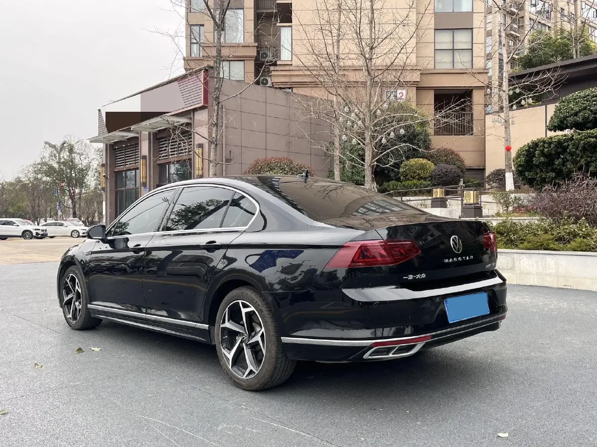 2024 Volkswagen Magotan 2.0T 186HP L4 7DCT,autocango,china used car exporter,china ev exporter,chinese used car exporter,chinese used ev exporter
