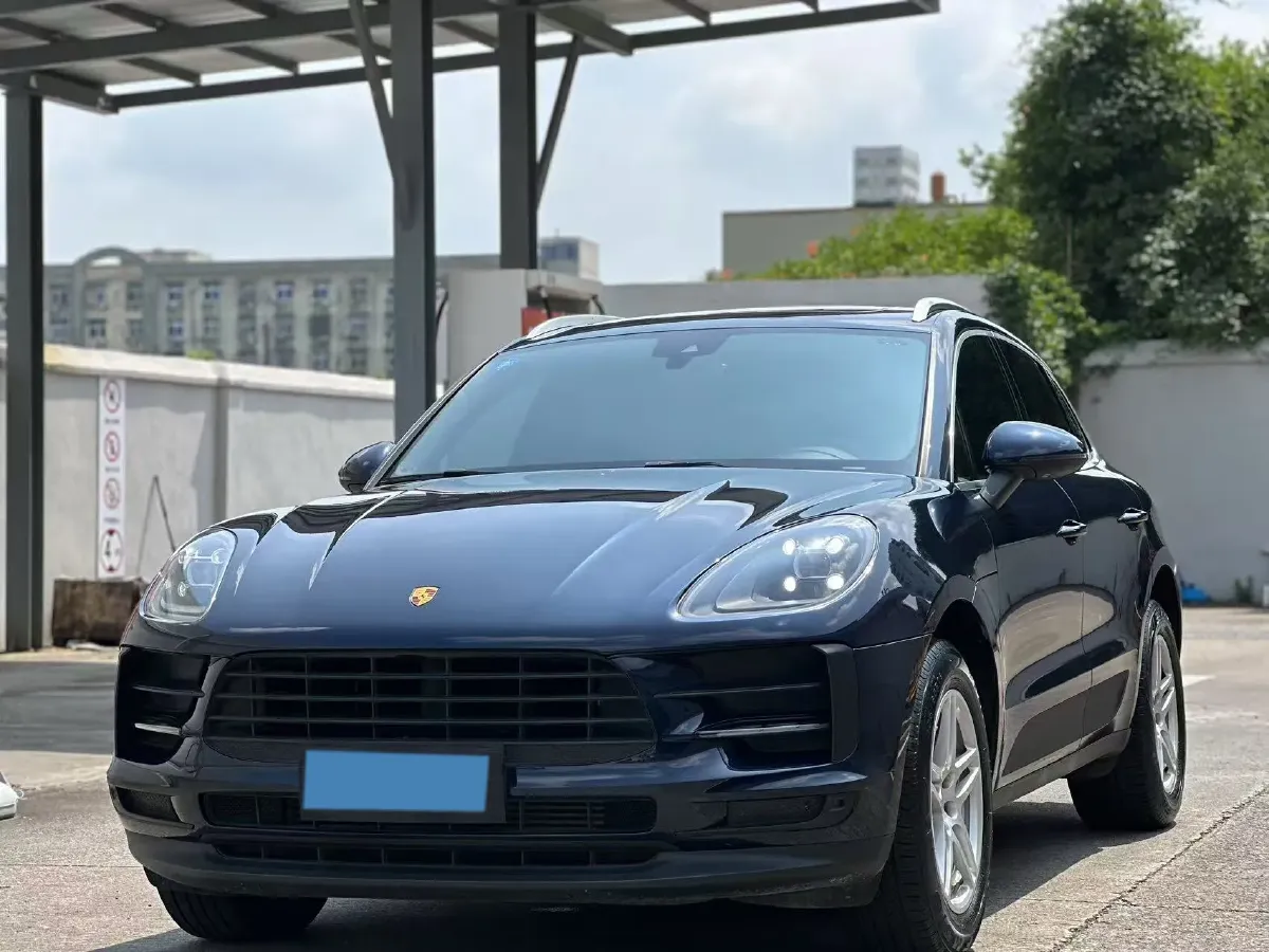 2018 Porsche Macan 2.0T 252HP L4 7DCT,autocango,china used car exporter,china ev exporter,chinese used car exporter,chinese used ev exporter