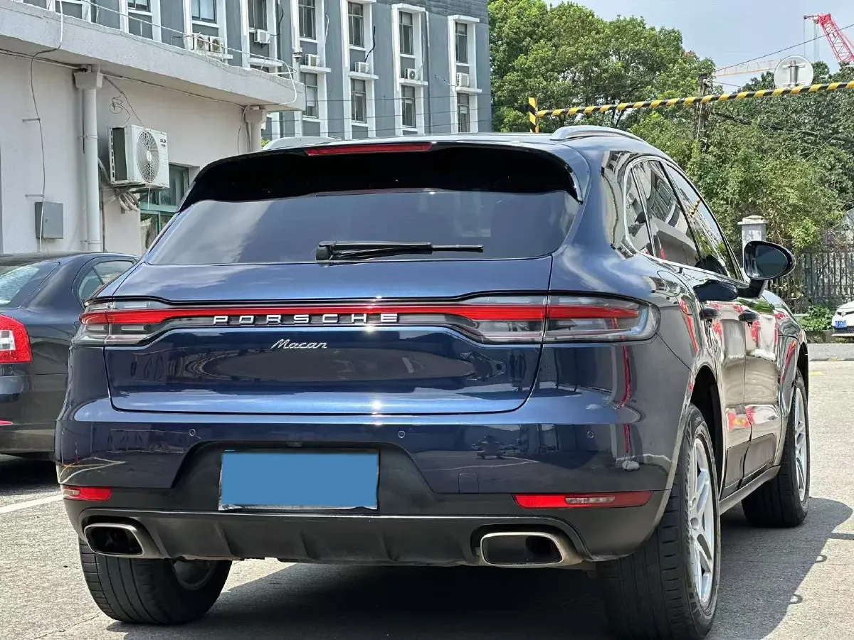 2018 Porsche Macan 2.0T 252HP L4 7DCT,autocango,china used car exporter,china ev exporter,chinese used car exporter,chinese used ev exporter