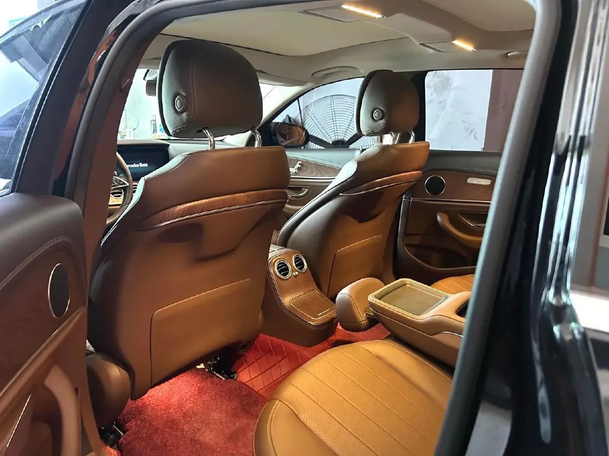 2021 Mercedes-Benz E Class 2.0T 197HP L4 9AT,autocango,china used car exporter,china ev exporter,chinese used car exporter,chinese used ev exporter