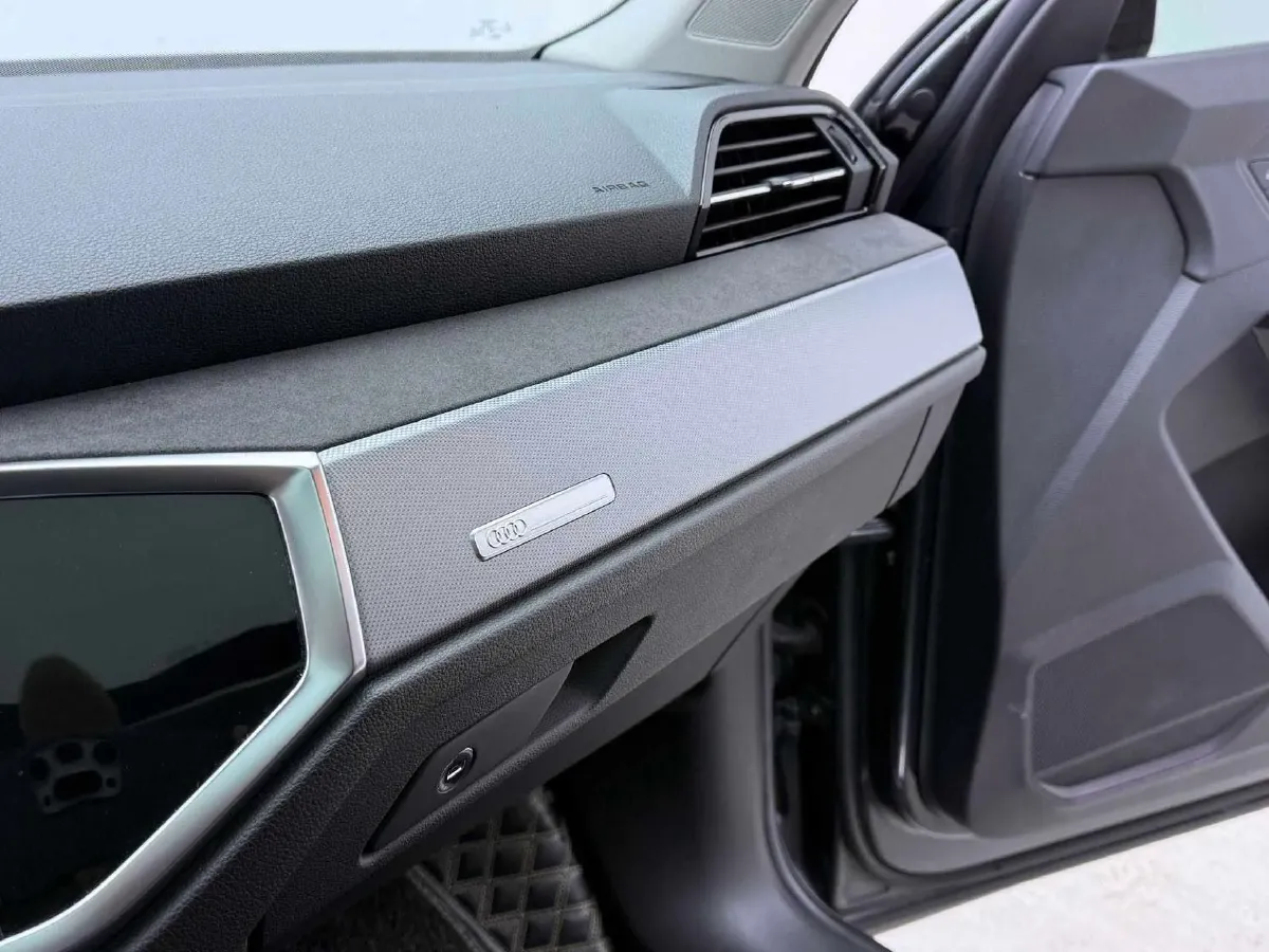 2021 Audi Q3 1.4T 150HP L4 7DCT,autocango,china used car exporter,china ev exporter,chinese used car exporter,chinese used ev exporter