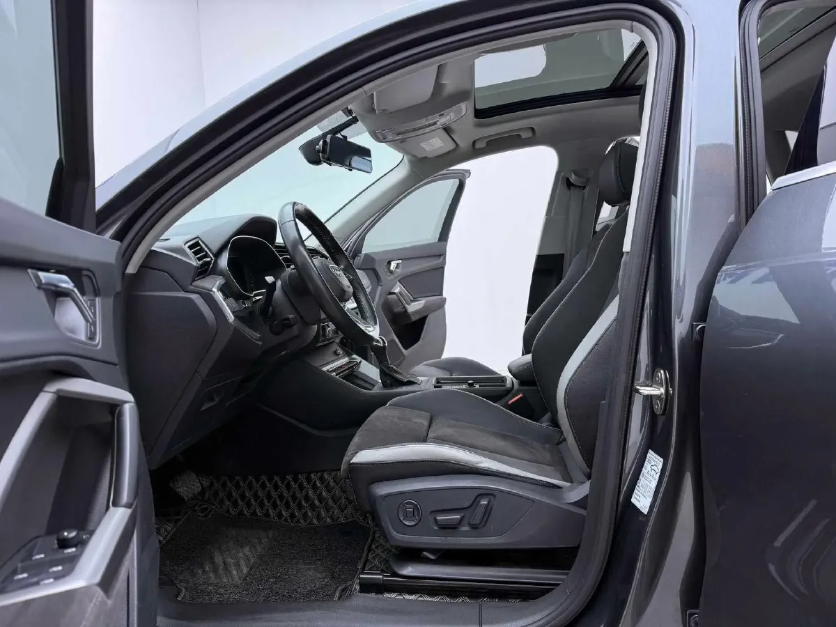 2021 Audi Q3 1.4T 150HP L4 7DCT,autocango,china used car exporter,china ev exporter,chinese used car exporter,chinese used ev exporter