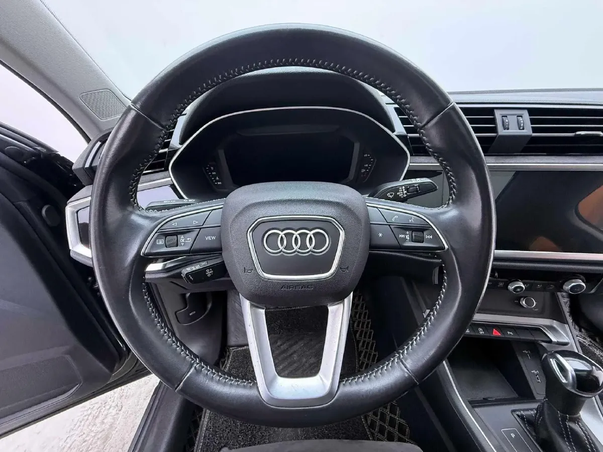 2021 Audi Q3 1.4T 150HP L4 7DCT,autocango,china used car exporter,china ev exporter,chinese used car exporter,chinese used ev exporter