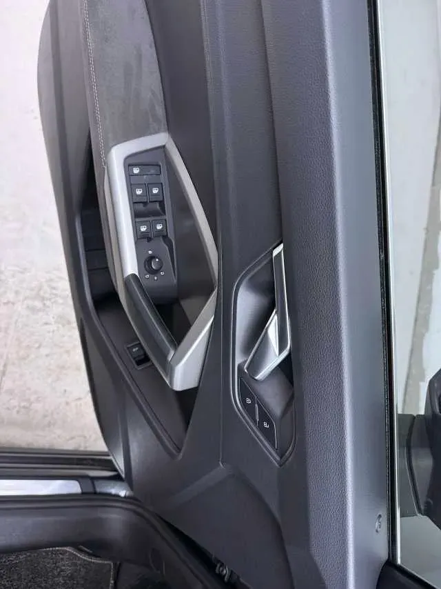 2021 Audi Q3 1.4T 150HP L4 7DCT,autocango,china used car exporter,china ev exporter,chinese used car exporter,chinese used ev exporter