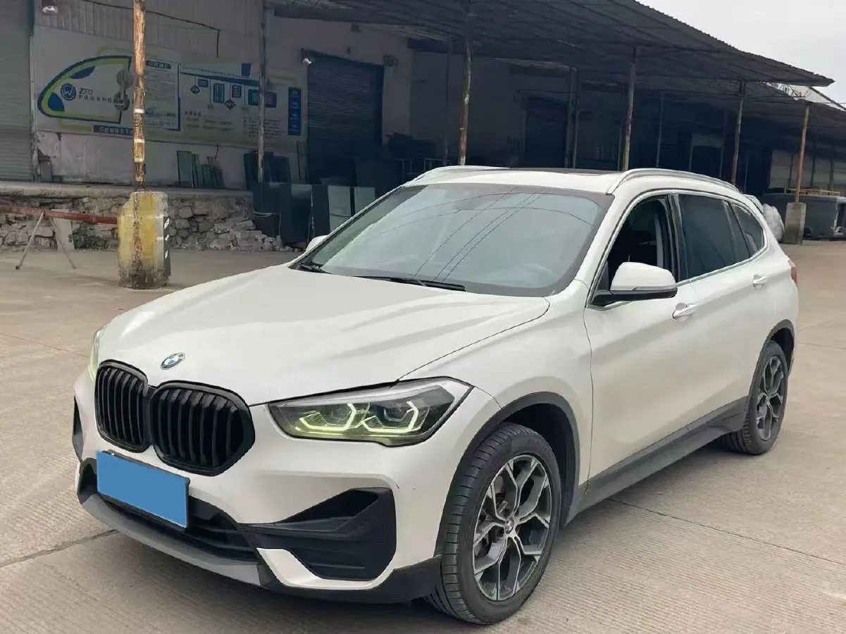 2021 BMW X1 2.0T 192HP L4 7DCT,autocango,china used car exporter,china ev exporter,chinese used car exporter,chinese used ev exporter