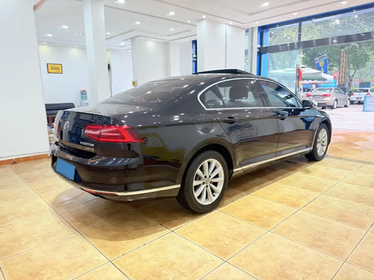 2018 Volkswagen Magotan 1.8T 180HP L4 7DCT,autocango,china used car exporter,china ev exporter,chinese used car exporter,chinese used ev exporter