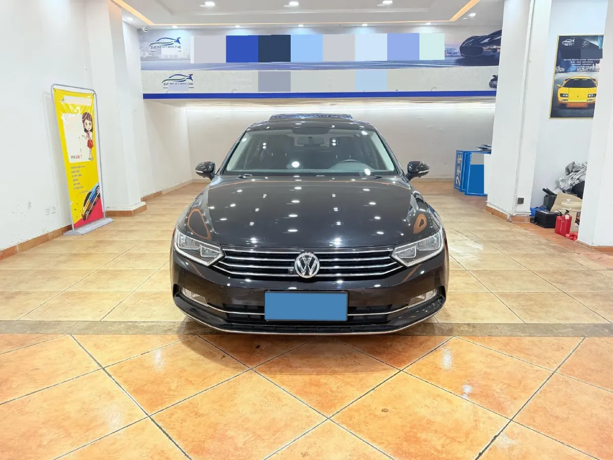 2018 Volkswagen Magotan 1.8T 180HP L4 7DCT,autocango,china used car exporter,china ev exporter,chinese used car exporter,chinese used ev exporter