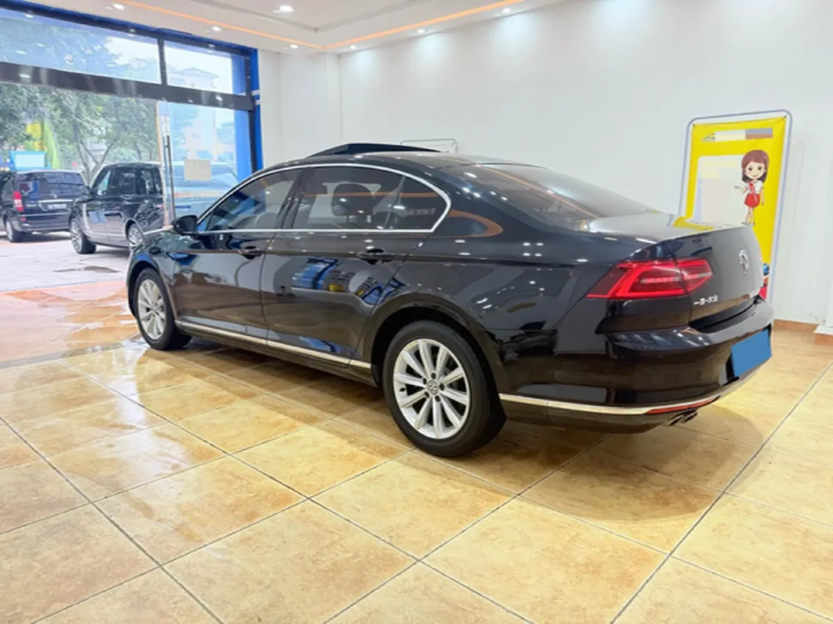 2018 Volkswagen Magotan 1.8T 180HP L4 7DCT,autocango,china used car exporter,china ev exporter,chinese used car exporter,chinese used ev exporter