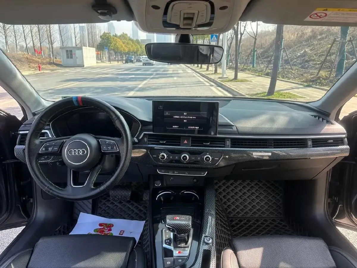 2022 Audi A4L 2.0T 150HP L4 7DCT,autocango,china used car exporter,china ev exporter,chinese used car exporter,chinese used ev exporter