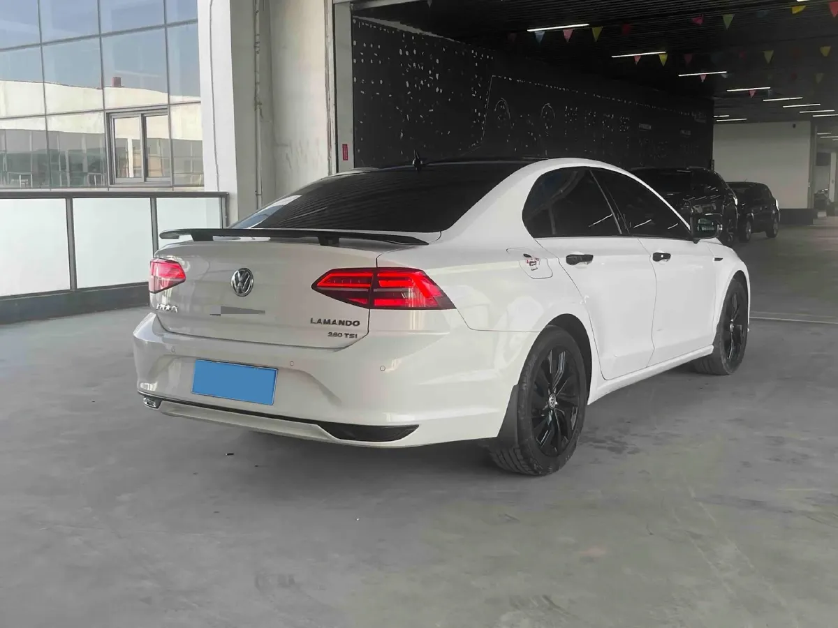 2021 Volkswagen T-Roc 1.4T 150HP L4 7DCT,autocango,china used car exporter,china ev exporter,chinese used car exporter,chinese used ev exporter