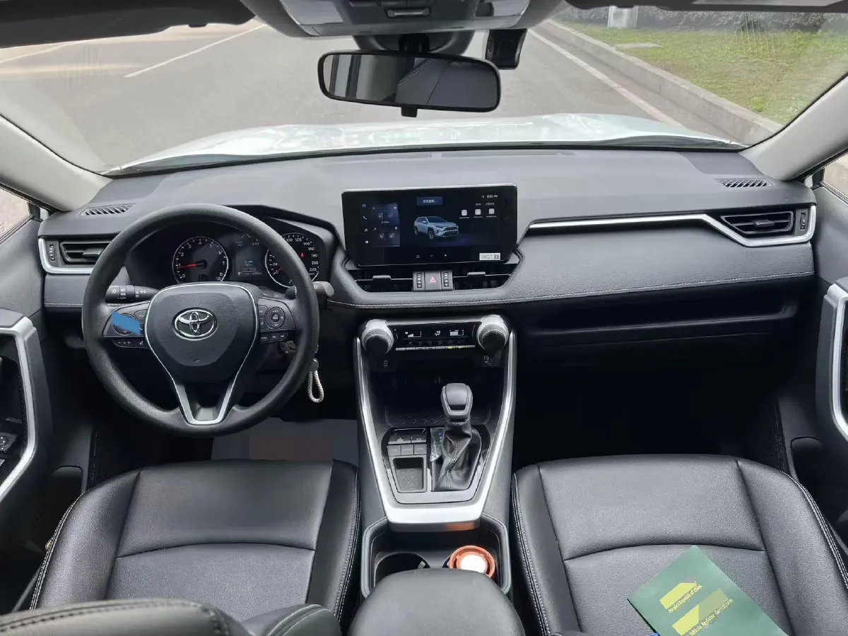 2024 Toyota RAV4 2.0L 171HP L4 CVT,autocango,china used car exporter,china ev exporter,chinese used car exporter,chinese used ev exporter