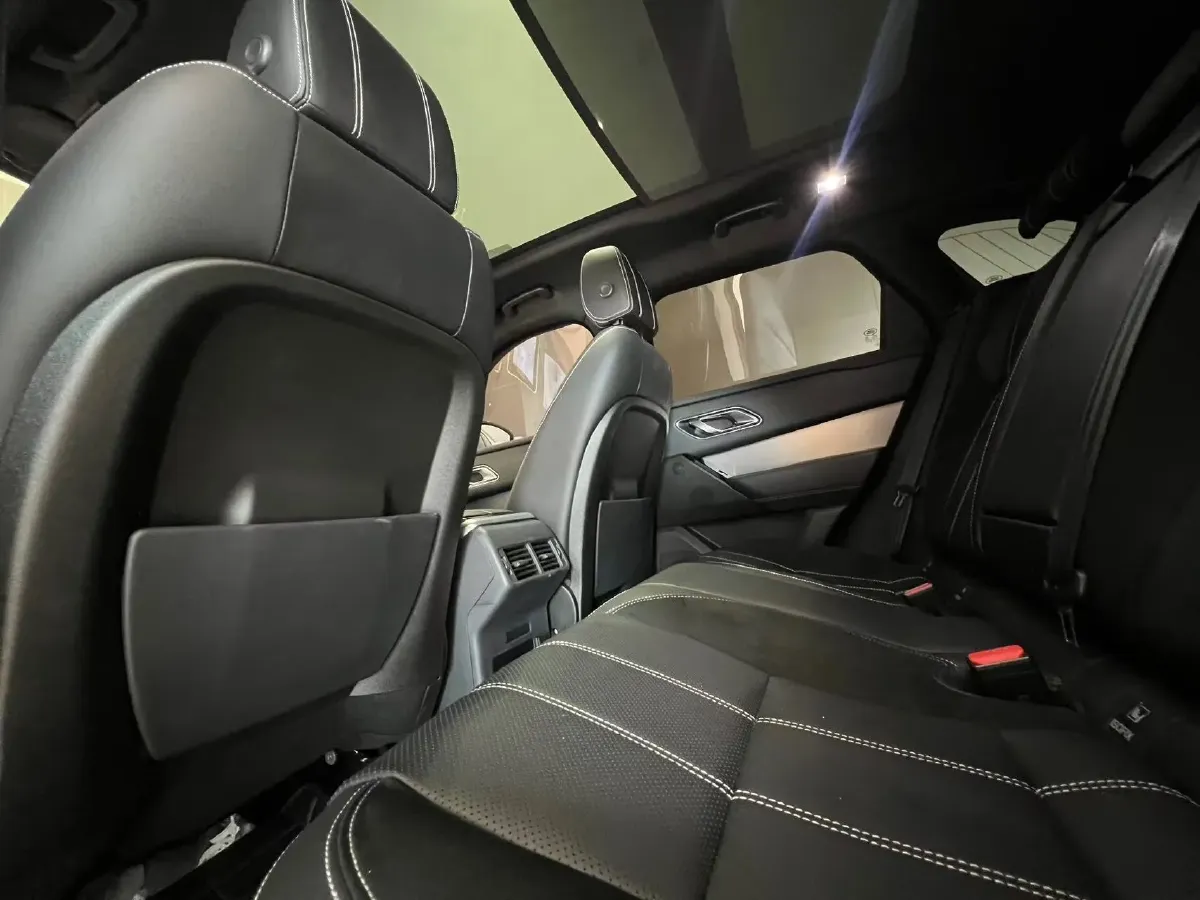 2018 Land Rover Range Rover Velar 2.0T 300HP L4 8AT,autocango,china used car exporter,china ev exporter,chinese used car exporter,chinese used ev exporter