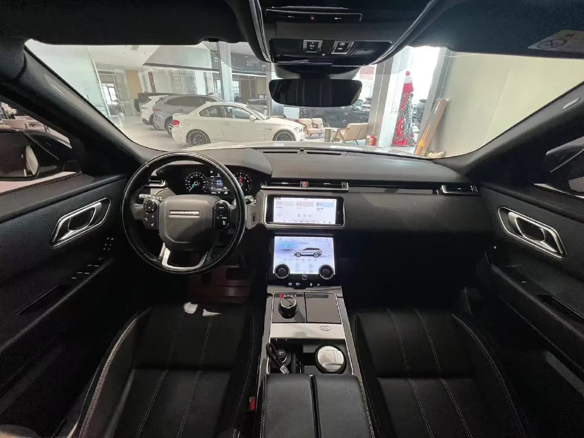 2018 Land Rover Range Rover Velar 2.0T 300HP L4 8AT,autocango,china used car exporter,china ev exporter,chinese used car exporter,chinese used ev exporter