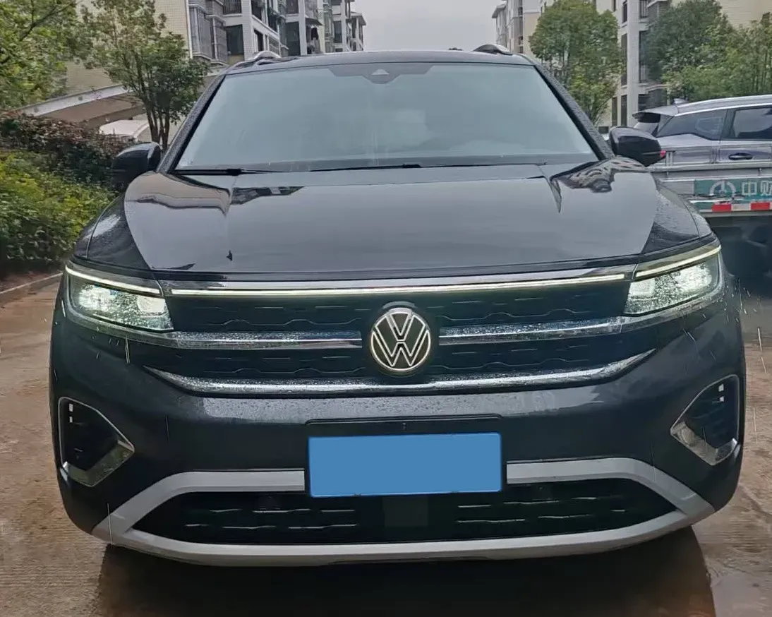 2023 Volkswagen Talagon 2.0T 220HP L4 7DCT,autocango,china used car exporter,china ev exporter,chinese used car exporter,chinese used ev exporter